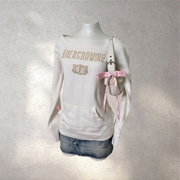 Vintage Y2K Abercrombie Wide Neck “92” Sweatshirt - Picture 2 of 7